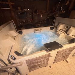 EcoSpa Hot Tub