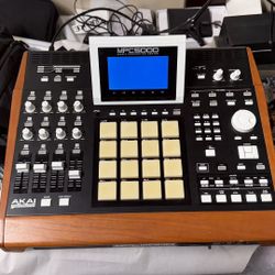 Akai MPC5000 Music Production Center – Boots Up, Blank Screen – For Repair