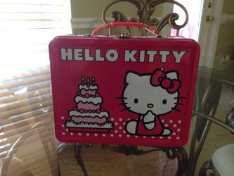 Hello Kitty lunch box