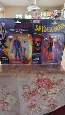 Marvel legends Spiderpunk & Hallowseve