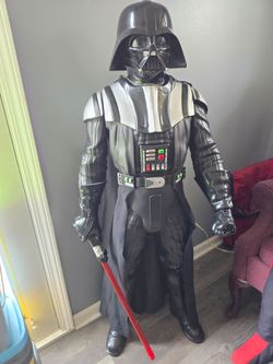 STAR WARS 48" Darth Vader Motion Activated & Sound Battle Buddy 4Ft