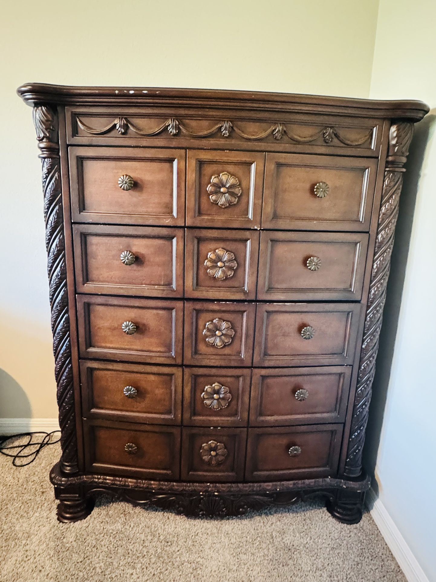 Chest Drawer