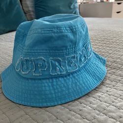 Supreme Cutout Crusher Bucket Hat M/L Blue NY 2022 Authentic for