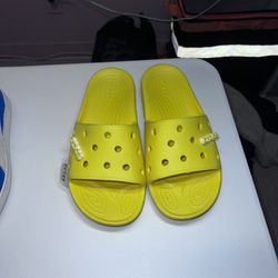 Yellow Croc Slippers SZ7