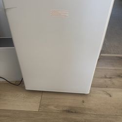 Small refrigerator