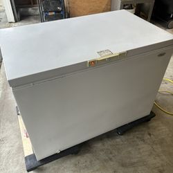 Whirlpool Chest Freezer 