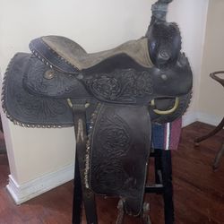 16 In Roping Saddle 