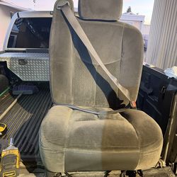 Passenger side seat from chevy