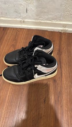 Air Jordan 1 Mid Black Silver Sneakers size 5y women