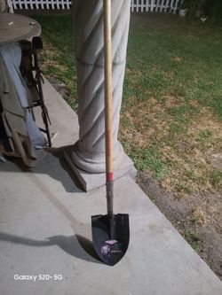 Razorback Shovel