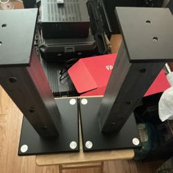 Speaker Stands 