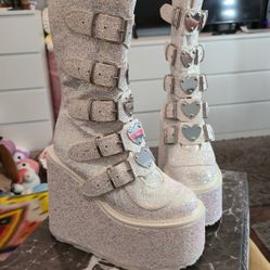 Demonin Boots