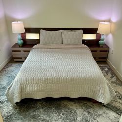 Bedroom set: queen bad, queen mattress, 2 nightstands, 2 dressers,  1 big wall mirror 