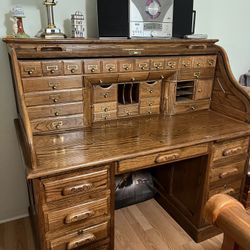 Amish classic antique roll top desk with chair 