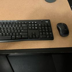 Logitech K270 Keyboard And m185 Mouse