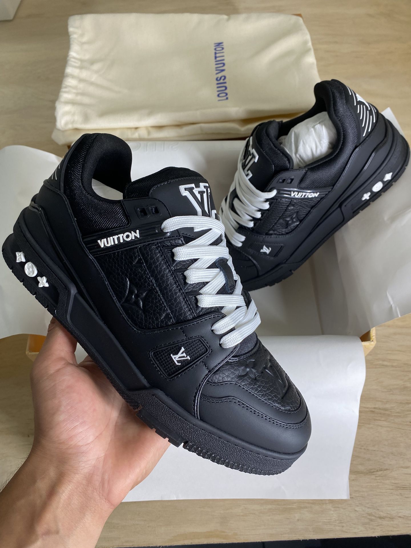 Men Louis Vuitton Shoes 