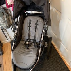 Black & Grey Baby Trend stroller