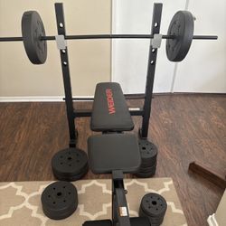 Weight bench & 140 Lbs Of Weights