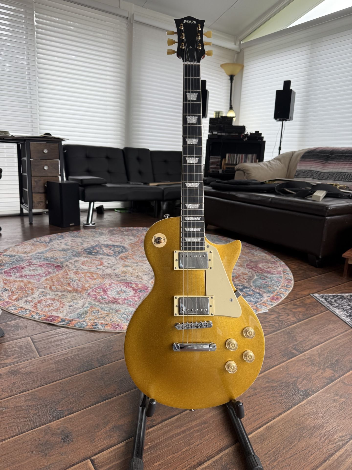 LYX Pro Electric Guitar
