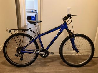 fuji adventure 2.0 mountain bike 15 inch frame