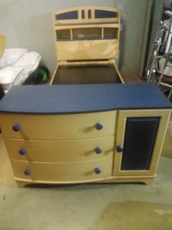 Twin Day Bed & Dresser