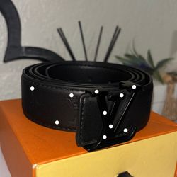 Men’s black luxury leather belt
