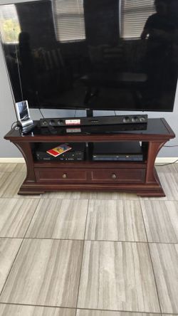 Tv stand
