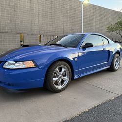 2004 Ford Mustang