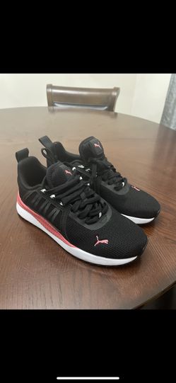 Size 6.5 Woman’s Pumas