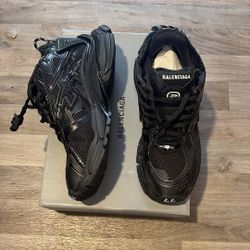 Black Balenciaga Runners 