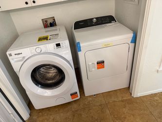 Whirlpool washer n dryer