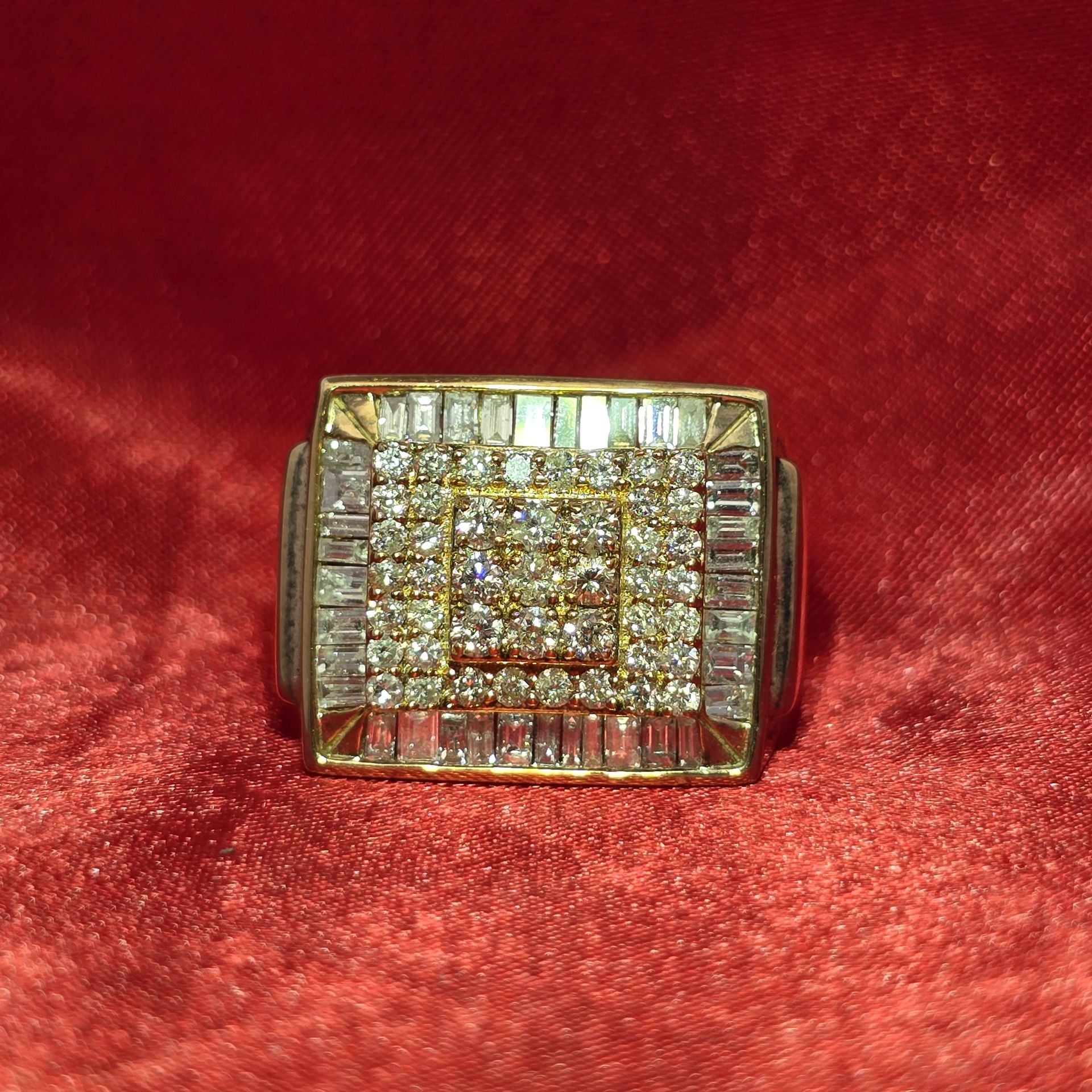 10k Yellow Gold Diamond Round Cut Ring 2.03 ctw