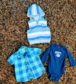Cute bundle of baby boy clothes!