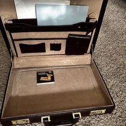 Vintage Briefcase -Attaché