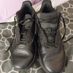 Jordan's Shoes No Size In Them But I'm Thinking There R A Size 8.5 15 Dollars 