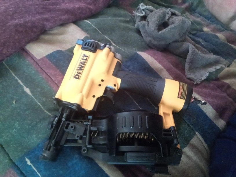 Coil Roofing Nailer