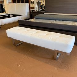 Off White Bench