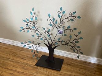 Beautiful Metal Decor Tree