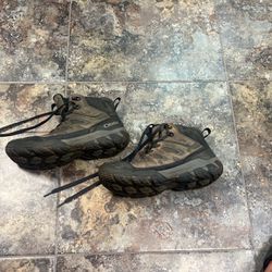 OBOZ Hiking Boots - Size 8.5 - Barely Used