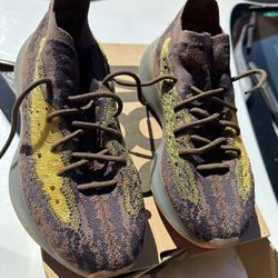 Yeezy 380 Men’s 8.5 With Original Receipt
