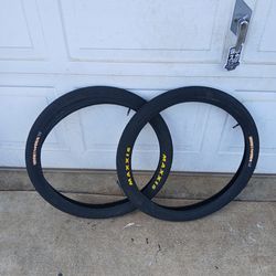 2 24' Hookworm Tires