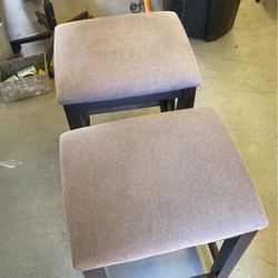 2 Bar Stools