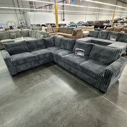 4-Piece Sectional Set
One-Arm Loveseat x 2 + Corner Wedge + Armless Chair

Color: Dark Gray

 
💓  Venta De Sofas Nuevos En Caja 