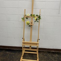 Studio Floor Easel