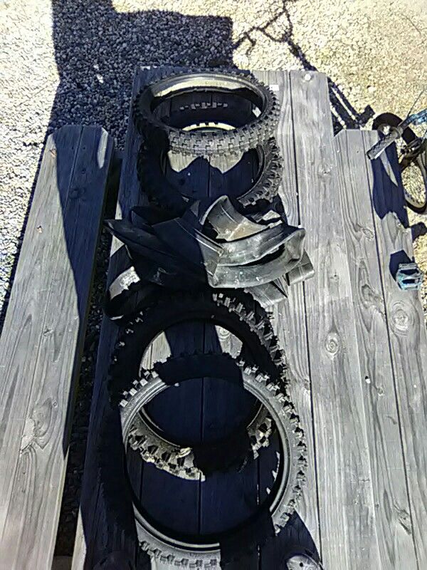 Dirt bike tires