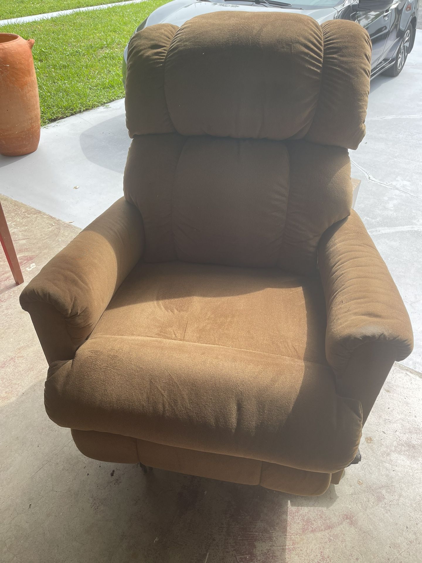 Power Lift & Recline Chair By Golden