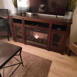 Signature By Ashleys