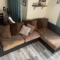 Sofa/ Couch Sectional