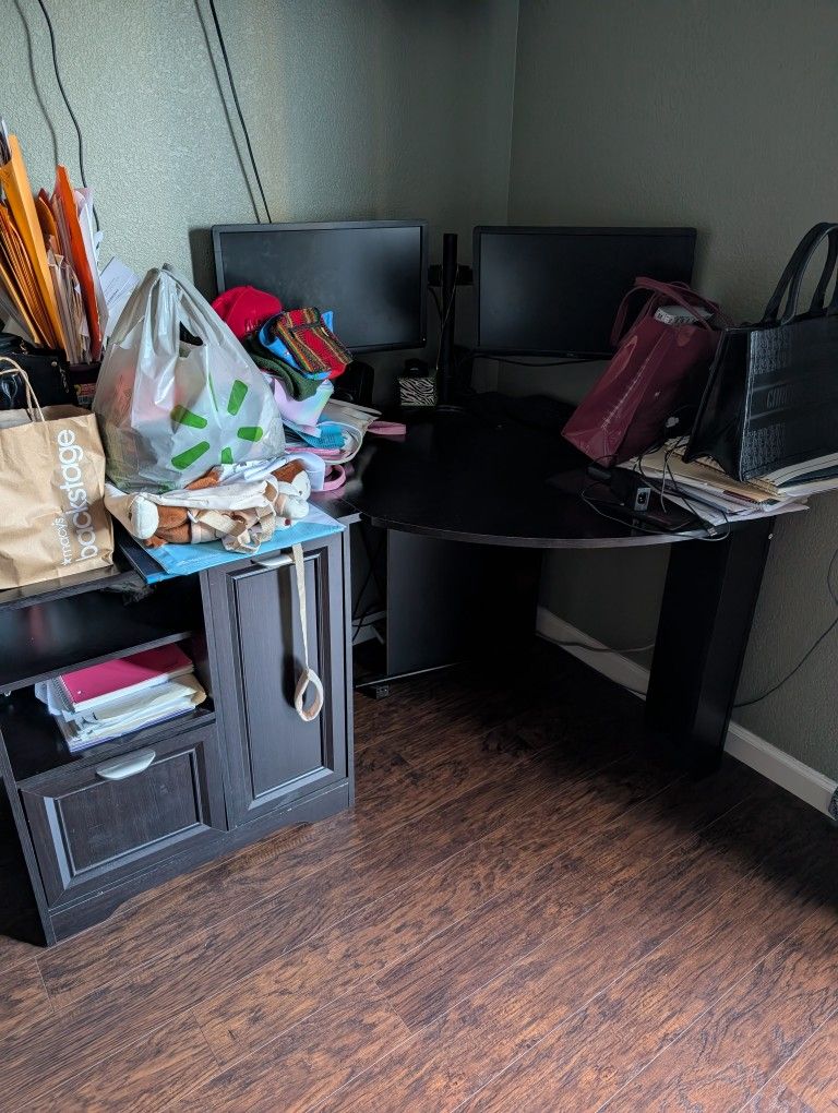 Computer Desk