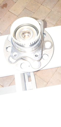 Rear Wheel Bearing Grand Cherokee